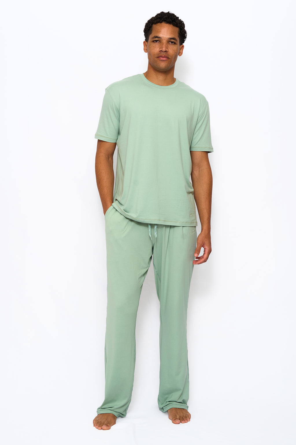 MENS CLASSIC T SHIRT