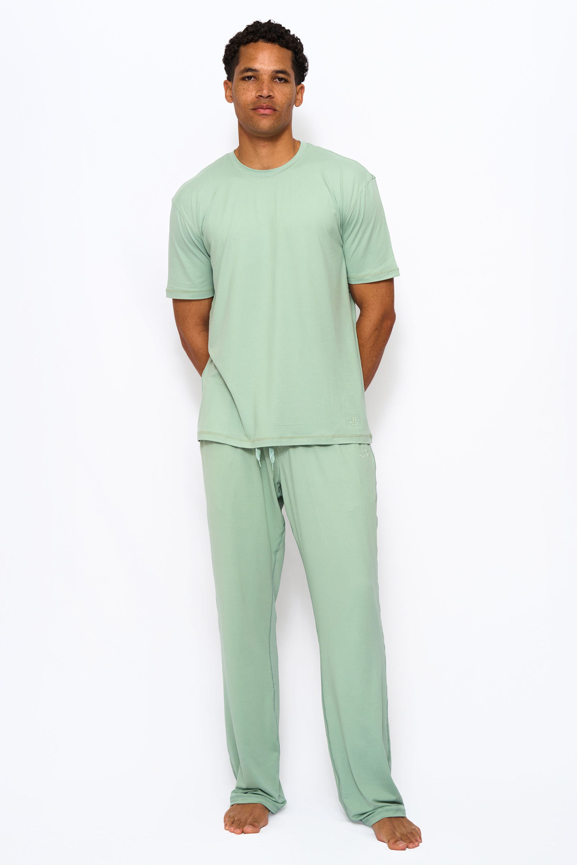 MENS CLASSIC T SHIRT